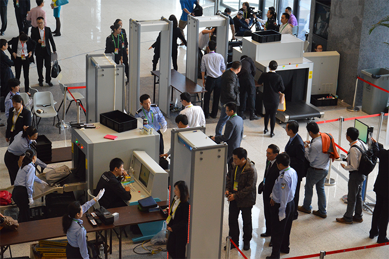 X-ray baggage scanner and Walk-through metal detector at the CICA Summit 1